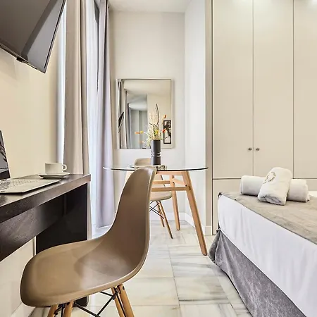 Hello Apart-hotel Alicante
