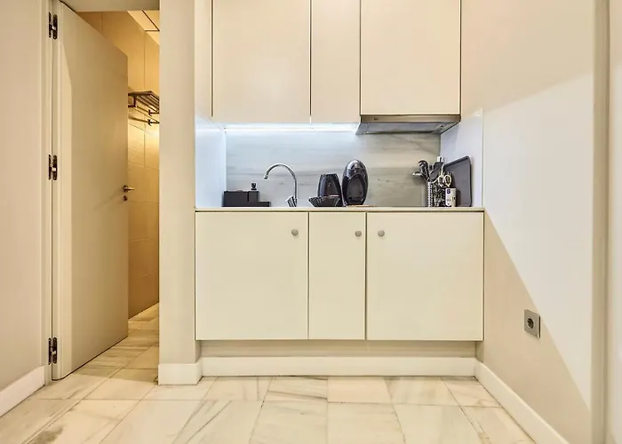 Hello Apart-hotel 4*