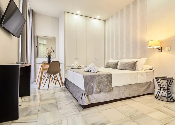 Aparthotel Hello 4*