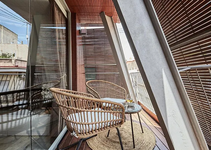 Hello Aparthotel 4*