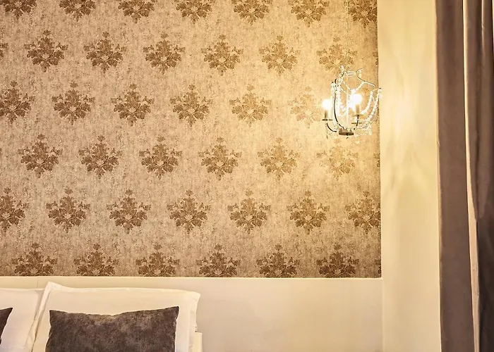 Hello Apartahotel 4*